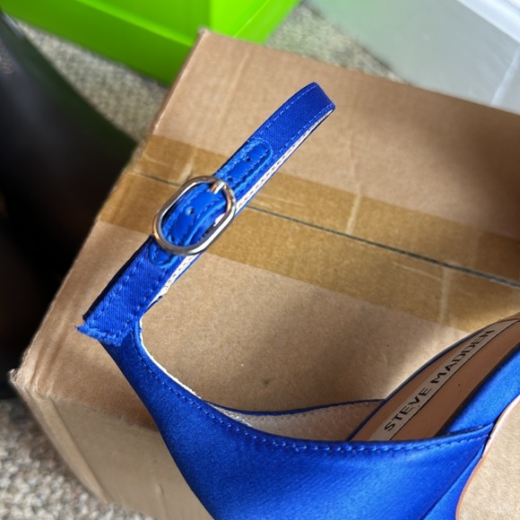 NWOT • Steve Madden • Women's Trusty Heeled Sandal 💙 Blue Satin 💙 Size 8.5 - Picture 8 of 17